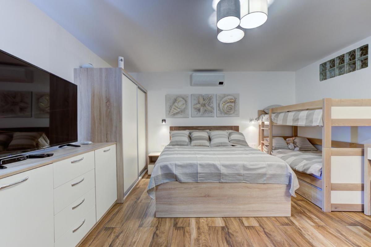 Cvrk Family House
