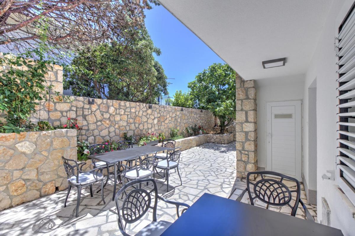 Apartment Cvrk Family House Novi Vinodolski